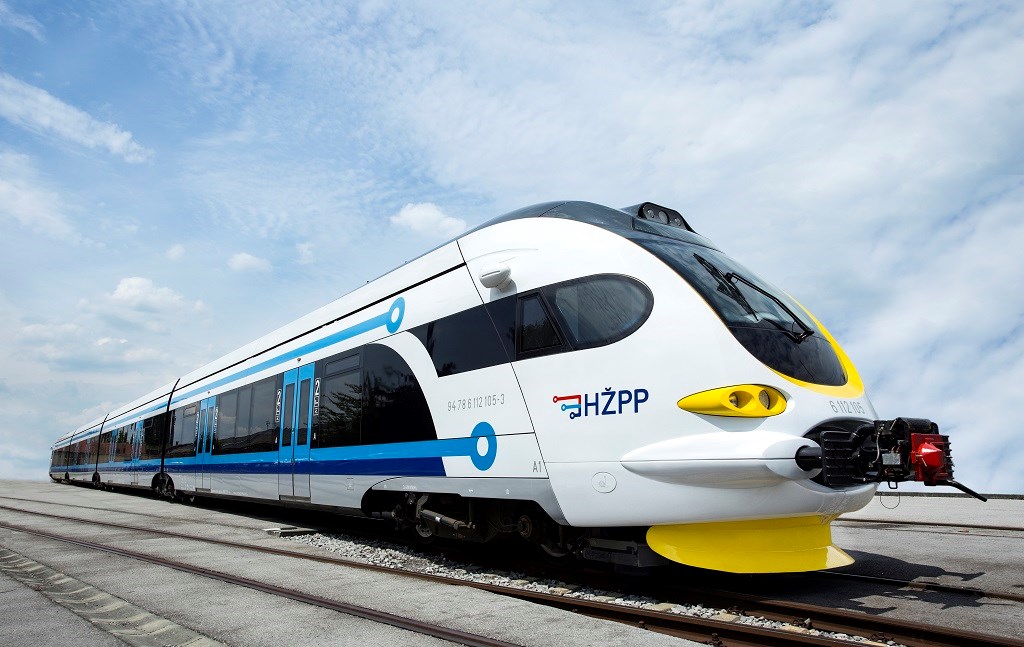 UVOĐENJE PILOT-PROJEKTA BESPLATNOG JAVNOG ŽELJEZNIČKOG PRIJEVOZA DJECE I  UČENIKA OSNOVNIH I SREDNJIH ŠKOLA NA PODRUČJU RH