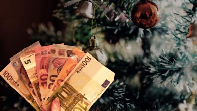 Photo of OBAVIJEST O PODNOŠENJU ZAHTJEVA ZA ISPLATU BOŽIĆNICA UMIROVLJENICIMA I OSOBAMA STARIJIM OD 62 GODINE BEZ PRIMANJA  DO 12. 01. 2024.