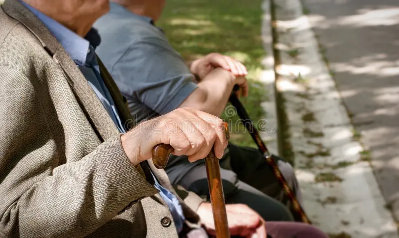 OBAVIJEST O ISPLATI BOŽIĆNICA UMIROVLJENICIMA, OSOBAMA STARIJIM OD 60 GODINA BEZ PRIMANJA, KORISNICIMA ZMN, NEZAPOSLENIM HRVATSKIM BRANITELJIMA, OSOBAMA KOJE IMAJU STATUS RODITELJA NJEGOVATELJA