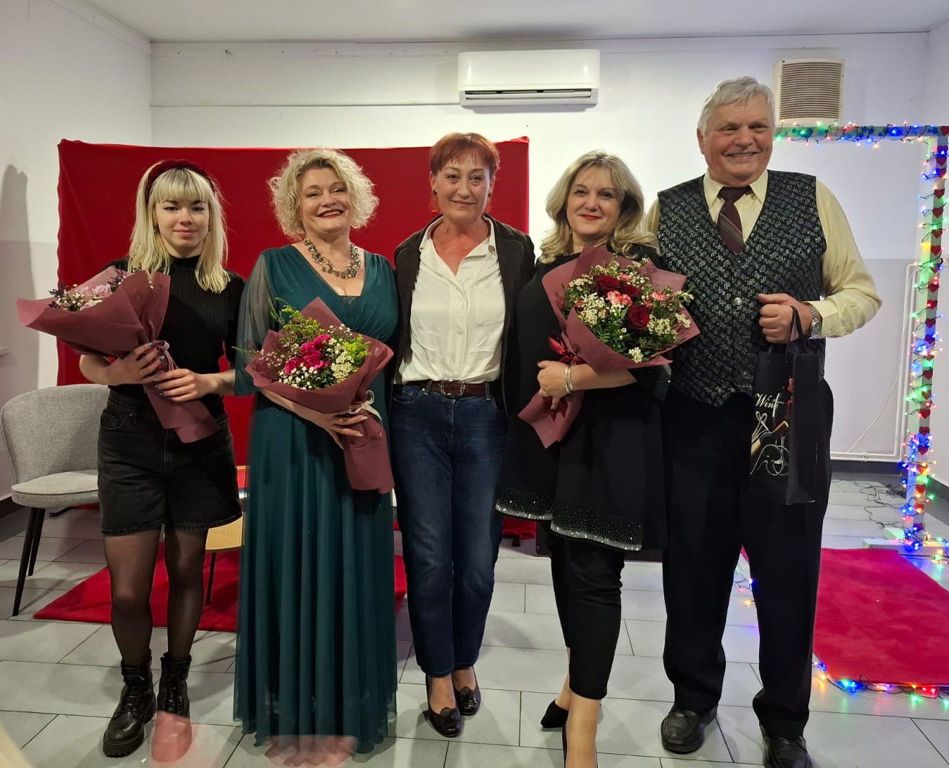 Smijeh i odlična atmosfera u Društvenom domu!